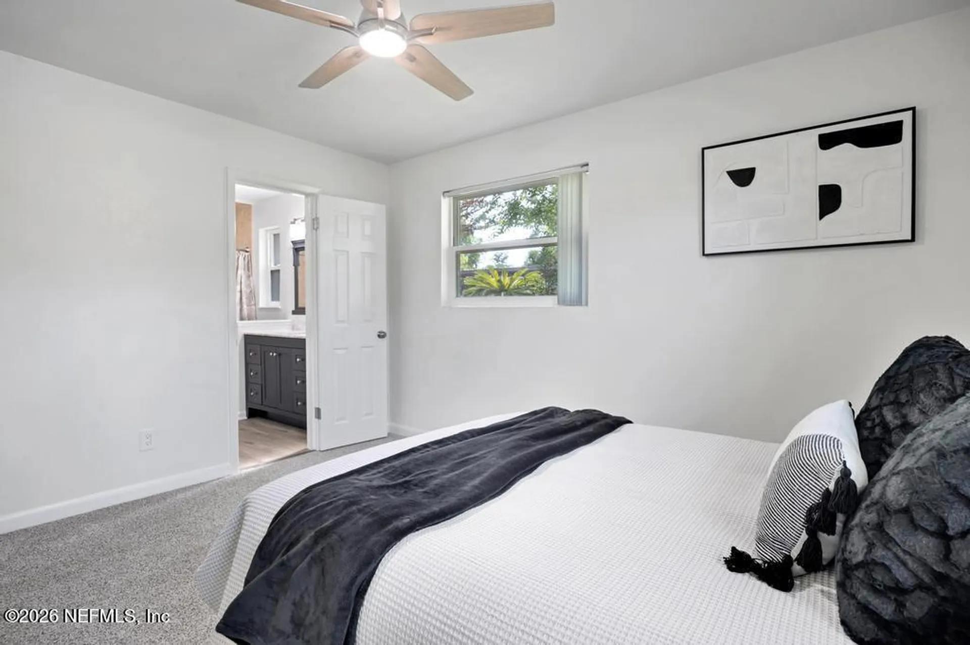 3738 Hoover Lane Jacksonville FL 32277