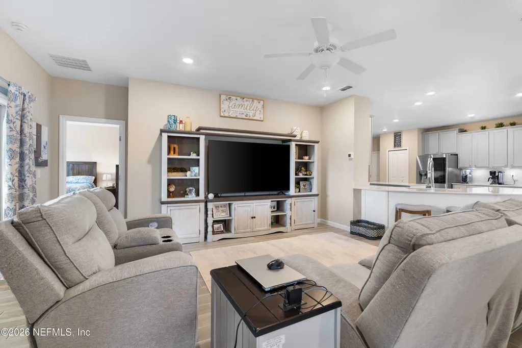 2746 Pointed Leaf Road Green Cove Springs FL 32043