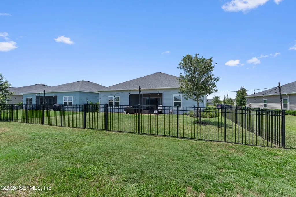 2746 Pointed Leaf Road Green Cove Springs FL 32043
