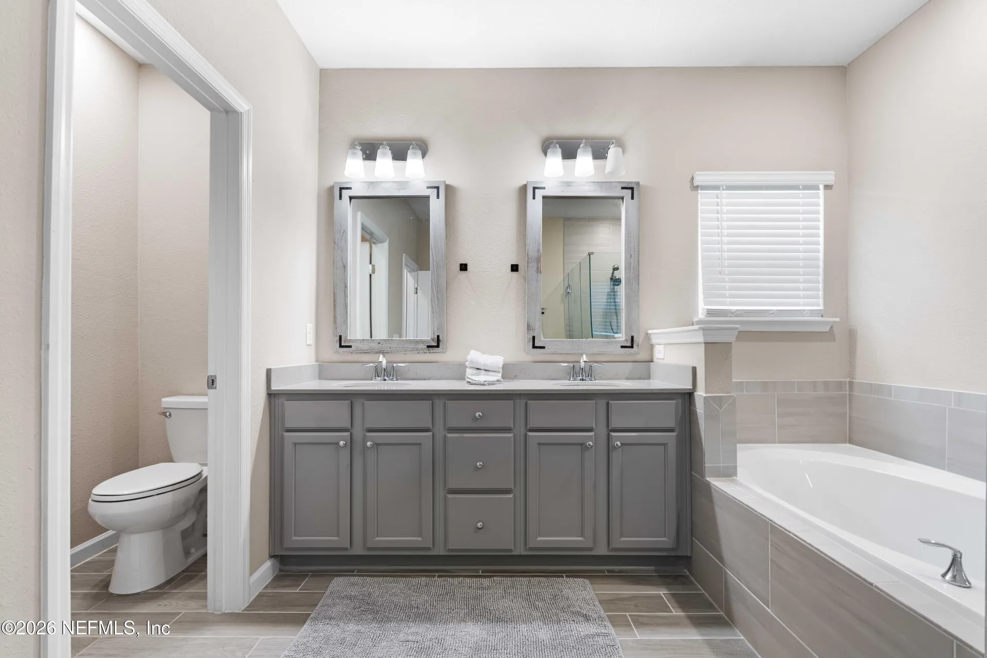 2746 Pointed Leaf Road Green Cove Springs FL 32043