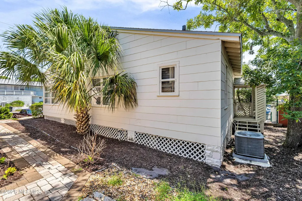 372 Ahern Street Atlantic Beach FL 32233