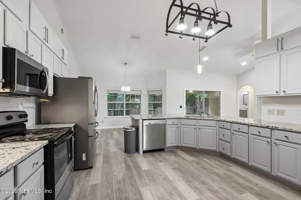5628 Crest Creek Drive Jacksonville FL 32258