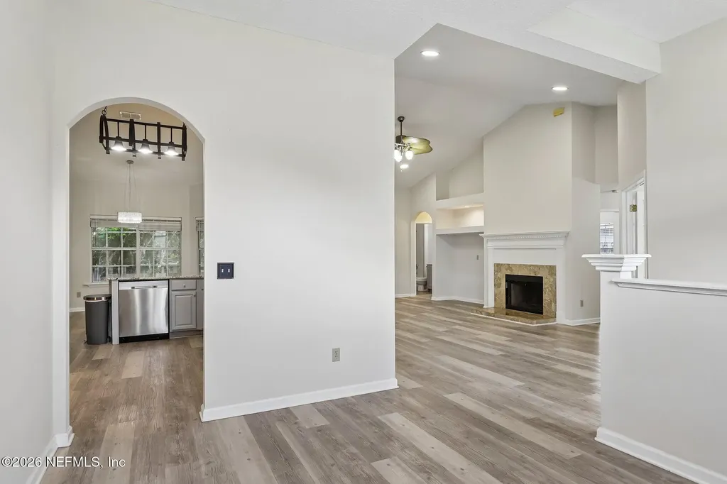 5628 Crest Creek Drive Jacksonville FL 32258