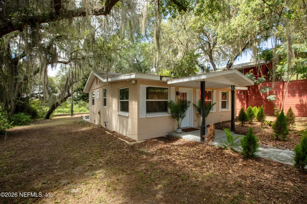 111 2nd Street Melrose FL 32666
