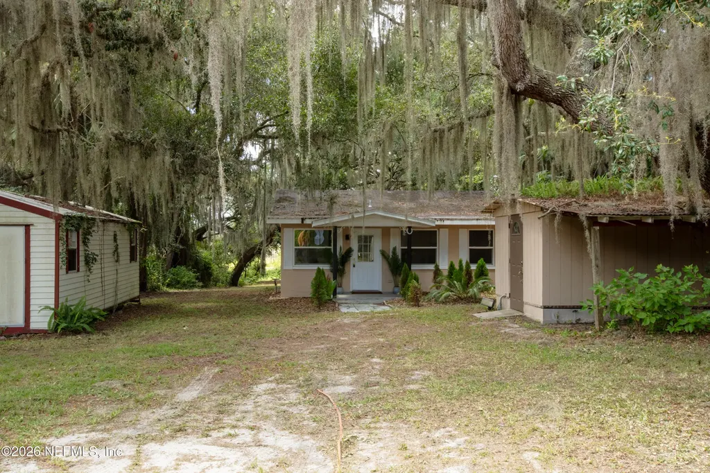 111 2nd Street Melrose FL 32666