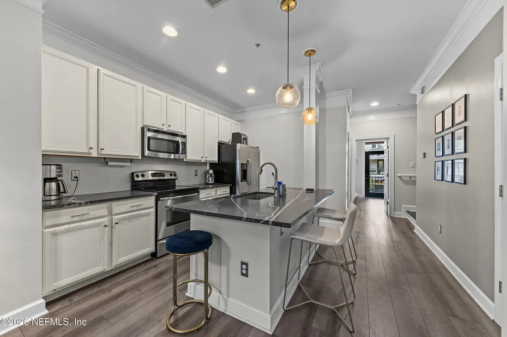 9823 Tapestry Park Circle Jacksonville FL 32246