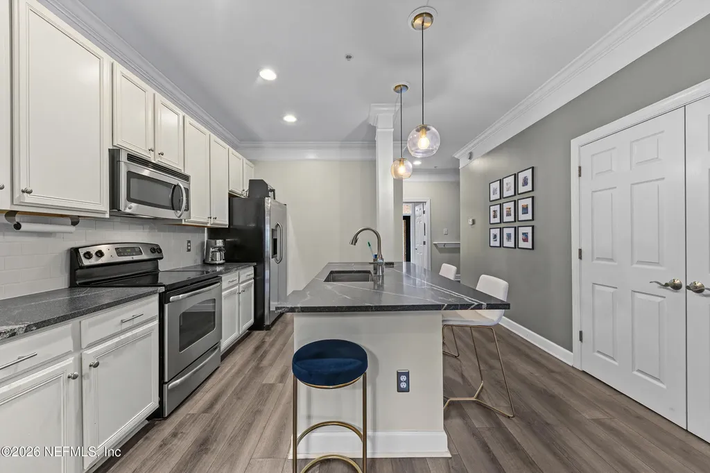 9823 Tapestry Park Circle Jacksonville FL 32246