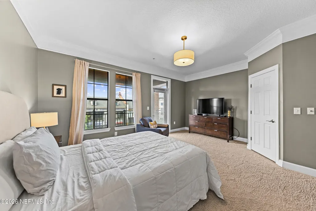 9823 Tapestry Park Circle Jacksonville FL 32246