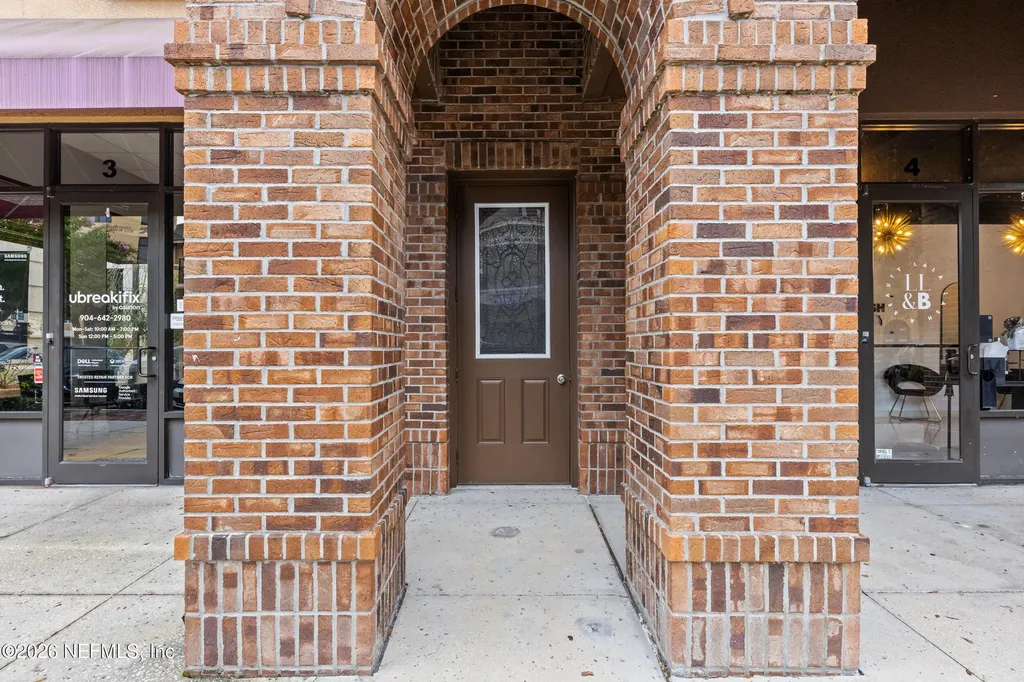 9823 Tapestry Park Circle Jacksonville FL 32246