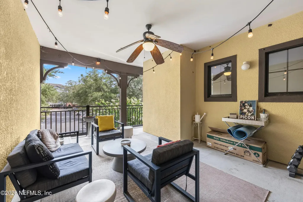 9823 Tapestry Park Circle Jacksonville FL 32246