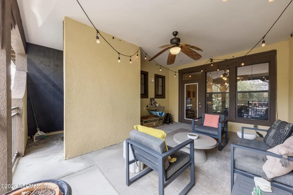 9823 Tapestry Park Circle Jacksonville FL 32246