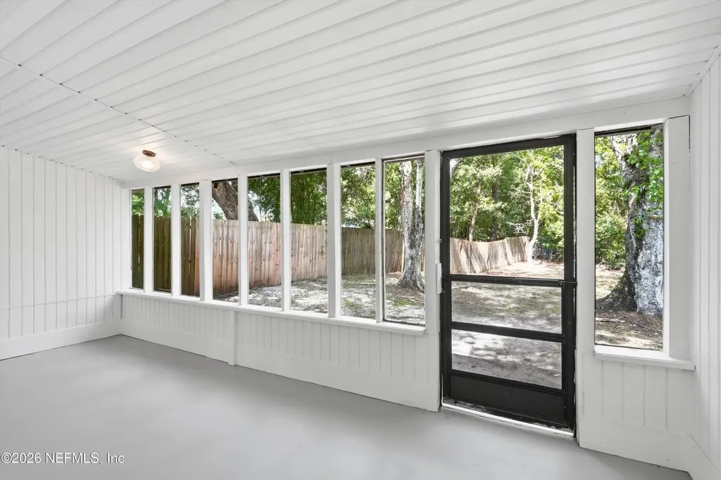 2726 Hidden Village Drive Jacksonville FL 32216