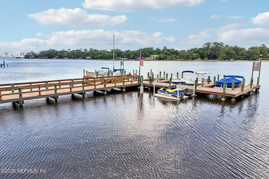 5811 Atlantic Boulevard Jacksonville FL 32207