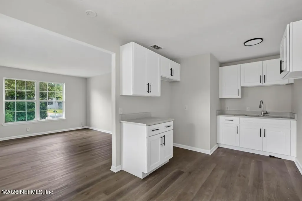 2715 W 45th Street Jacksonville FL 32209