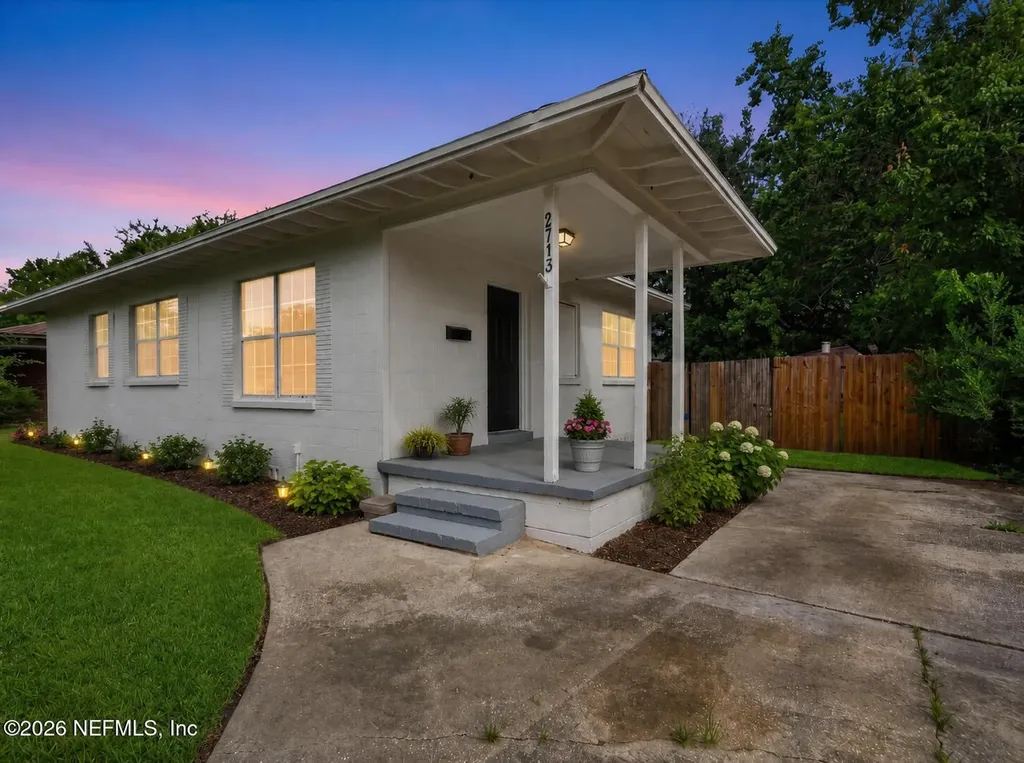2715 W 45th Street Jacksonville FL 32209