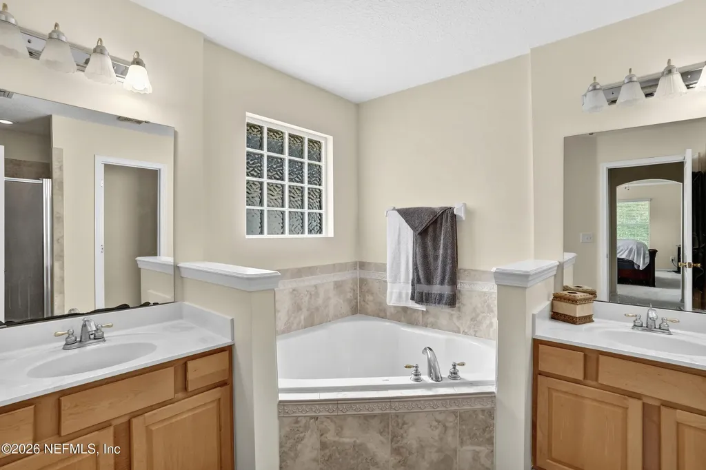 242 Southern Rose Drive Jacksonville FL 32225