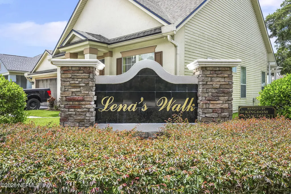 242 Southern Rose Drive Jacksonville FL 32225