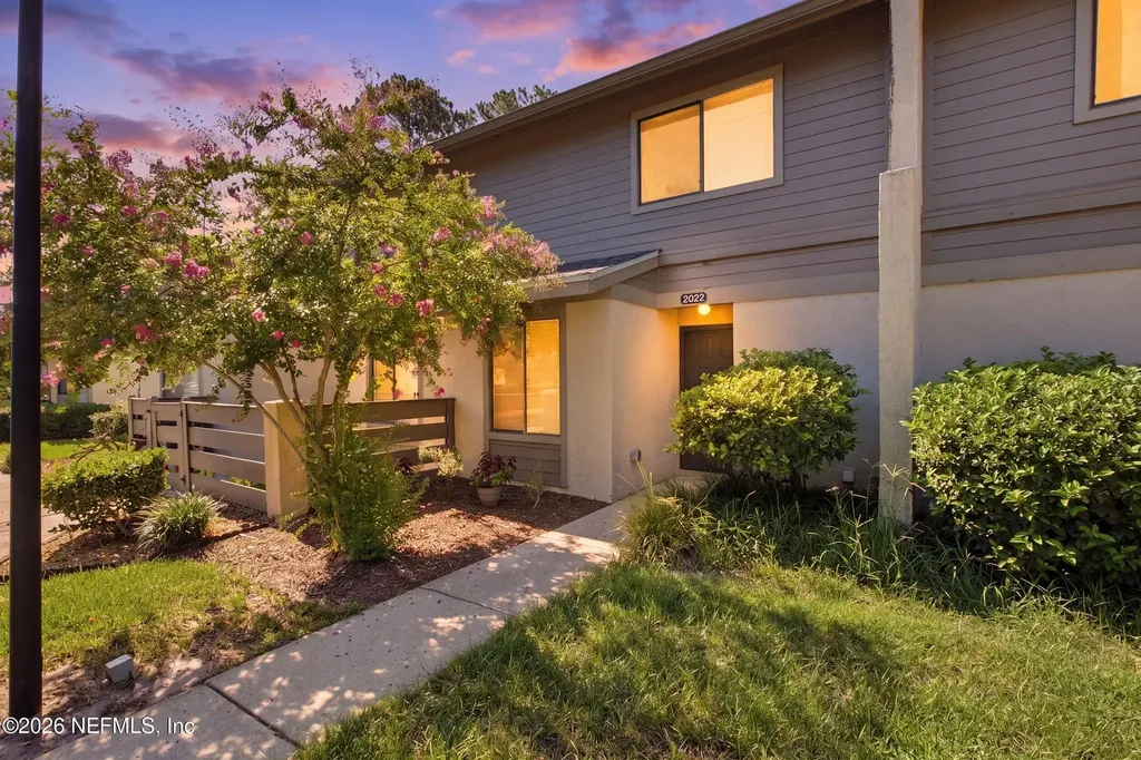7623 Baymeadows Circle W Jacksonville FL 32256