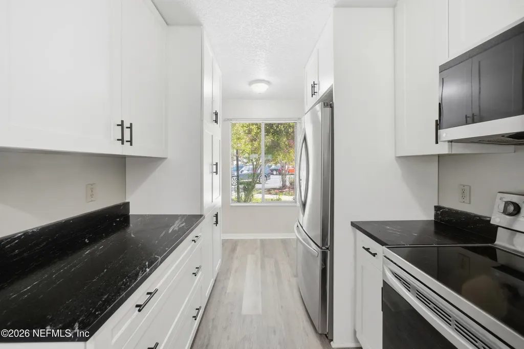 7623 Baymeadows Circle W Jacksonville FL 32256