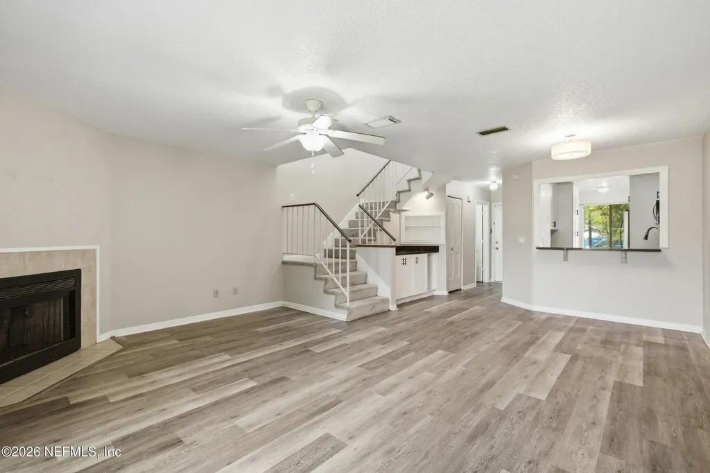 7623 Baymeadows Circle W Jacksonville FL 32256