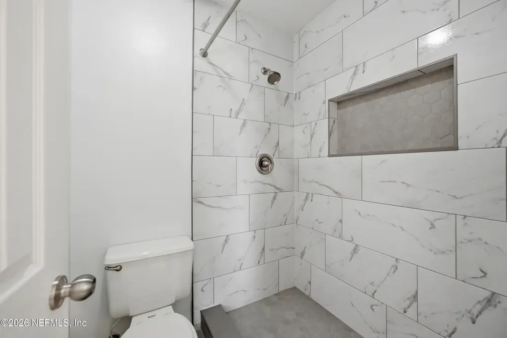 7623 Baymeadows Circle W Jacksonville FL 32256