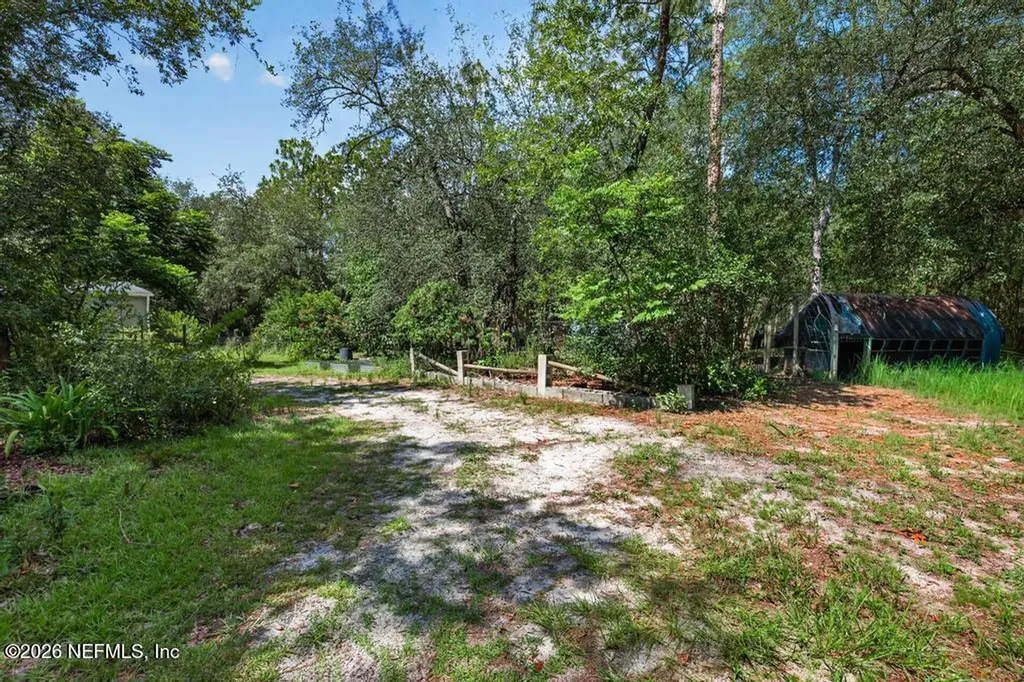 101 Pond Circle Interlachen FL 32148