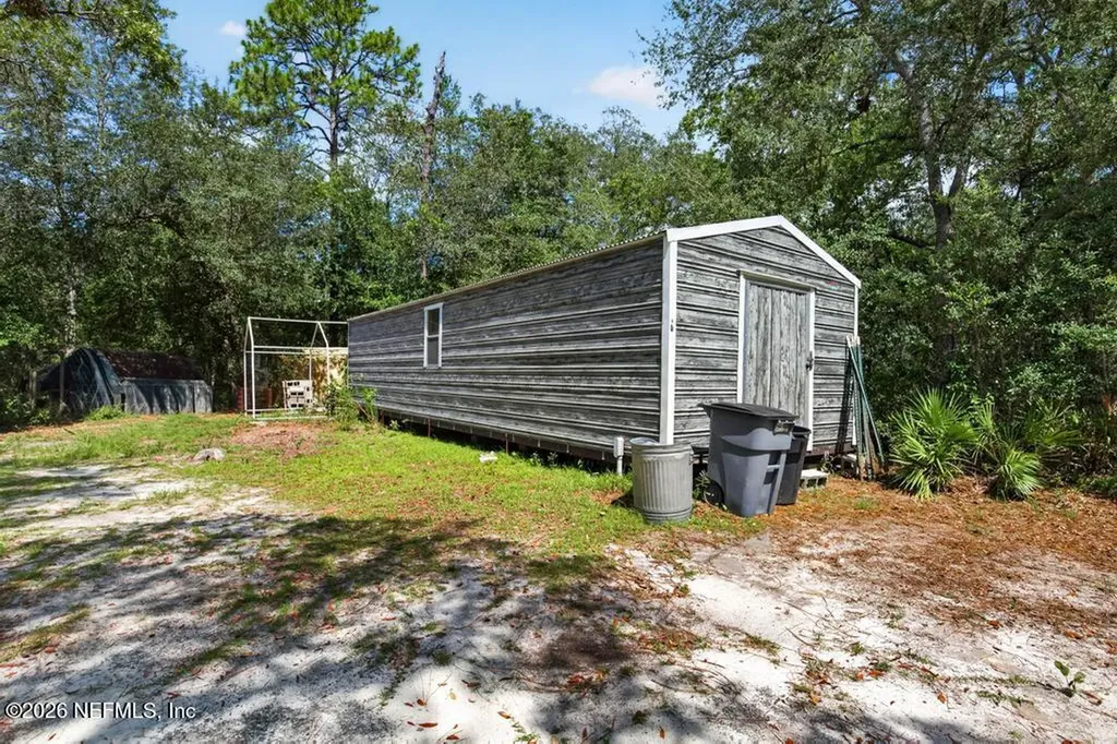 101 Pond Circle Interlachen FL 32148