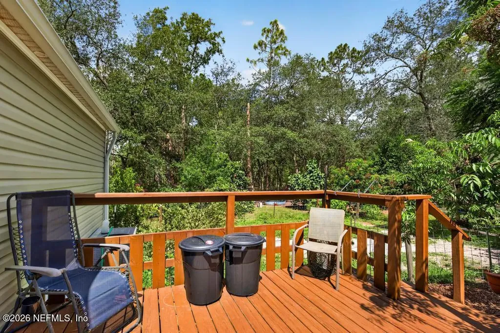 101 Pond Circle Interlachen FL 32148