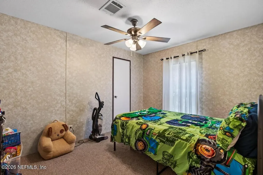 101 Pond Circle Interlachen FL 32148