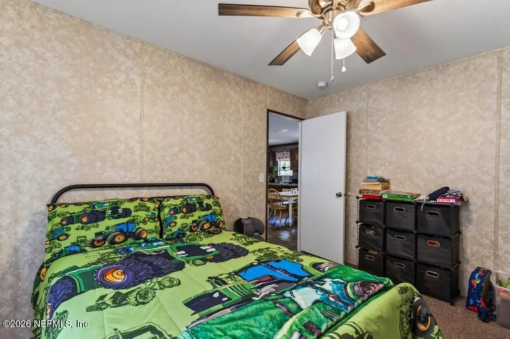 101 Pond Circle Interlachen FL 32148
