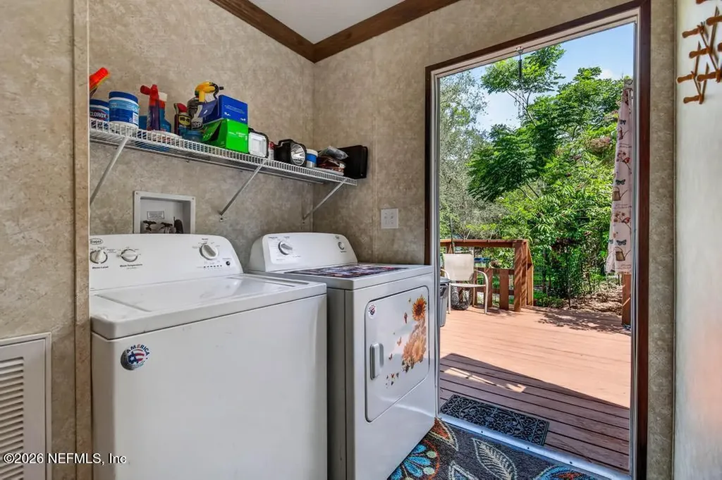 101 Pond Circle Interlachen FL 32148