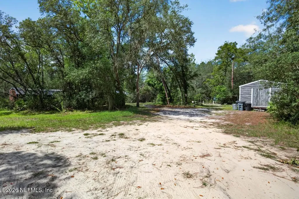 101 Pond Circle Interlachen FL 32148