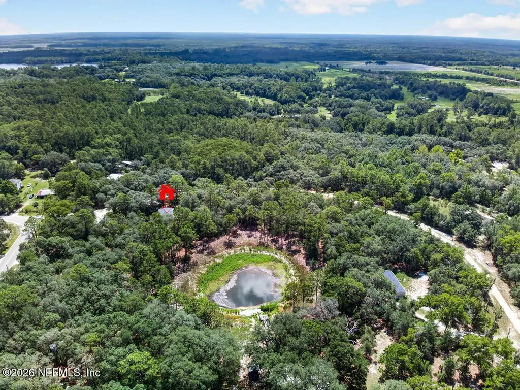 101 Pond Circle Interlachen FL 32148