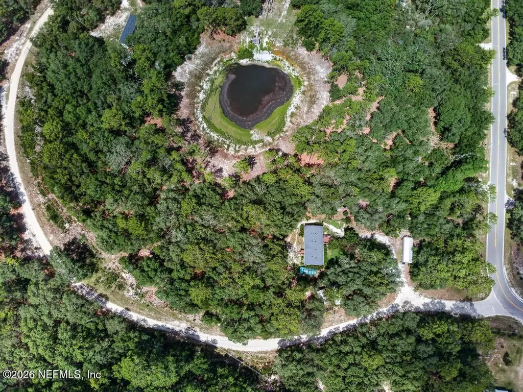 101 Pond Circle Interlachen FL 32148