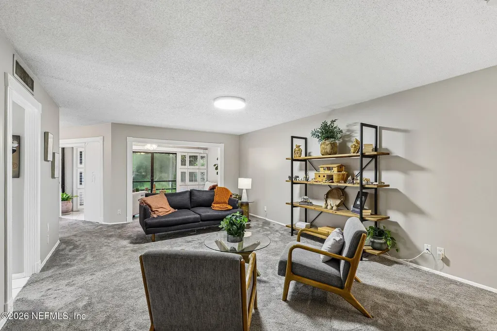 8719 Como Lake Drive Jacksonville FL 32256