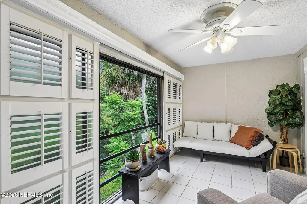 8719 Como Lake Drive Jacksonville FL 32256
