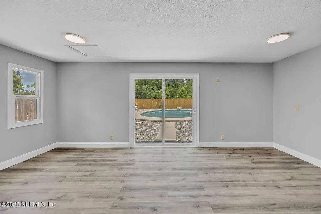 4017 Loys Drive Jacksonville FL 32246