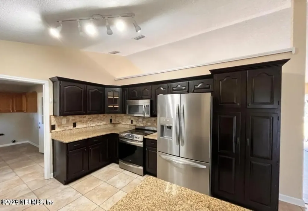 27672 Minnesota Street Hilliard FL 32046