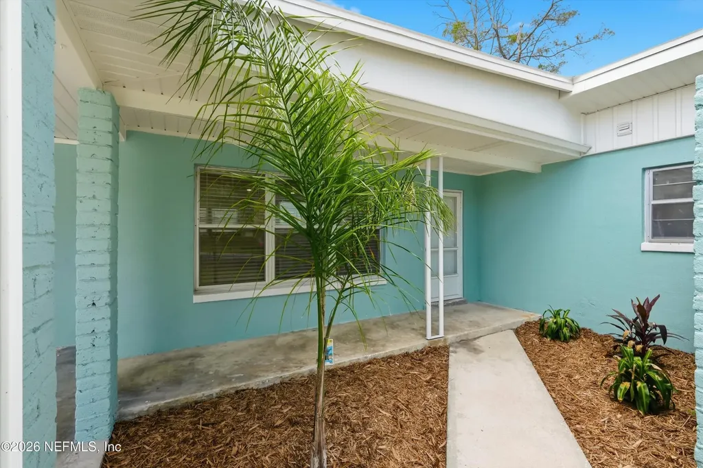 2234 La Valle Drive Jacksonville FL 32210