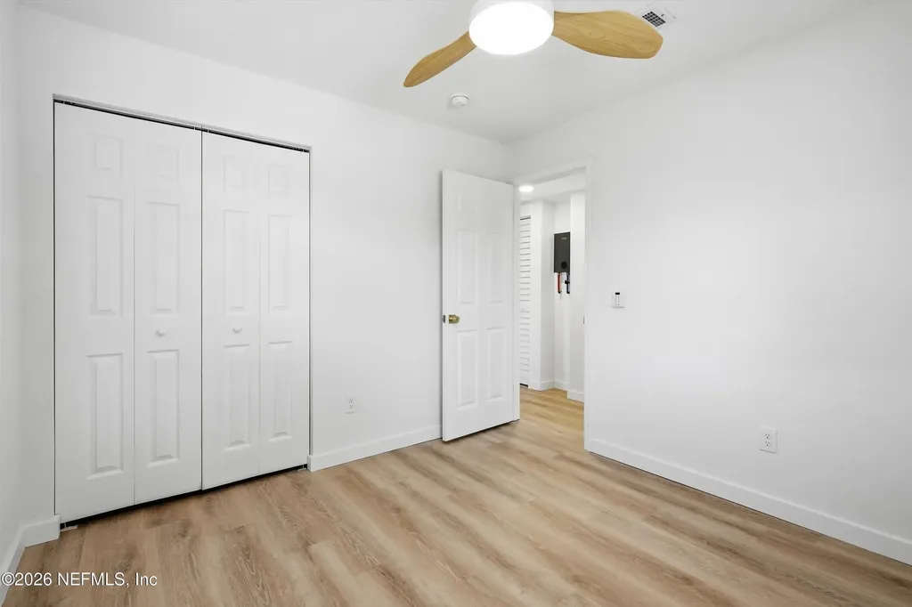 2234 La Valle Drive Jacksonville FL 32210