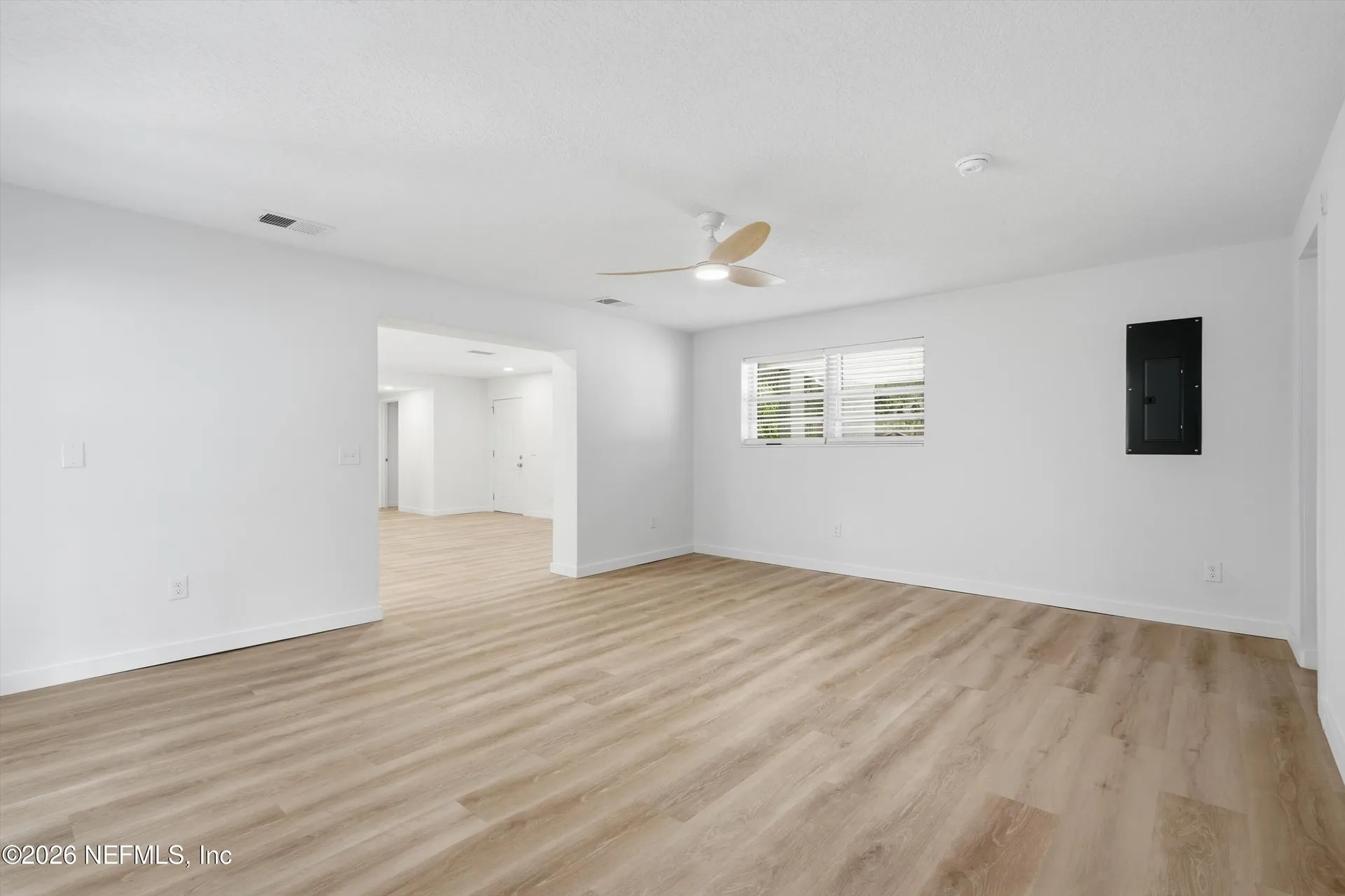 2234 La Valle Drive Jacksonville FL 32210
