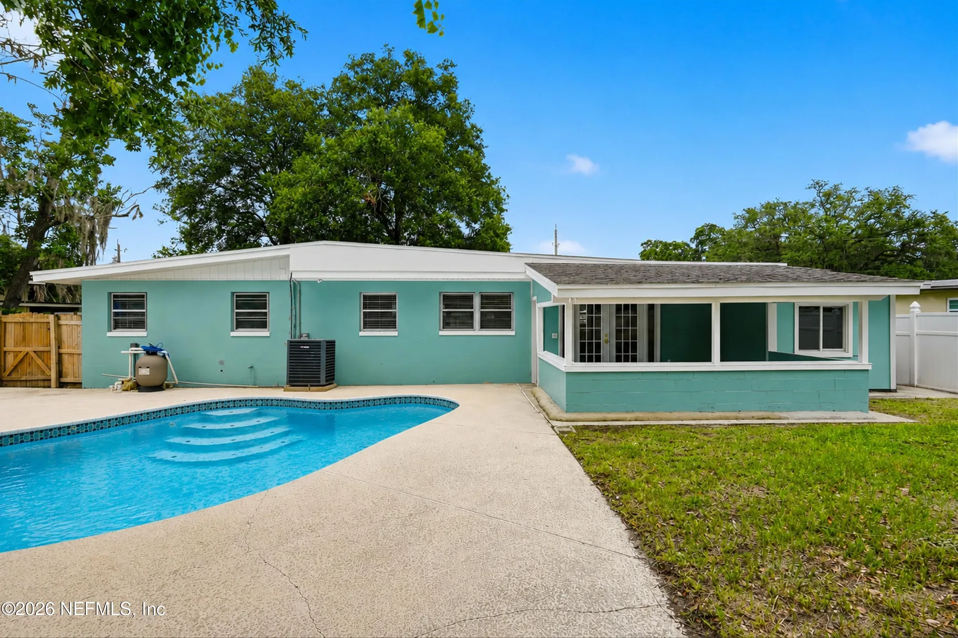 2234 La Valle Drive Jacksonville FL 32210
