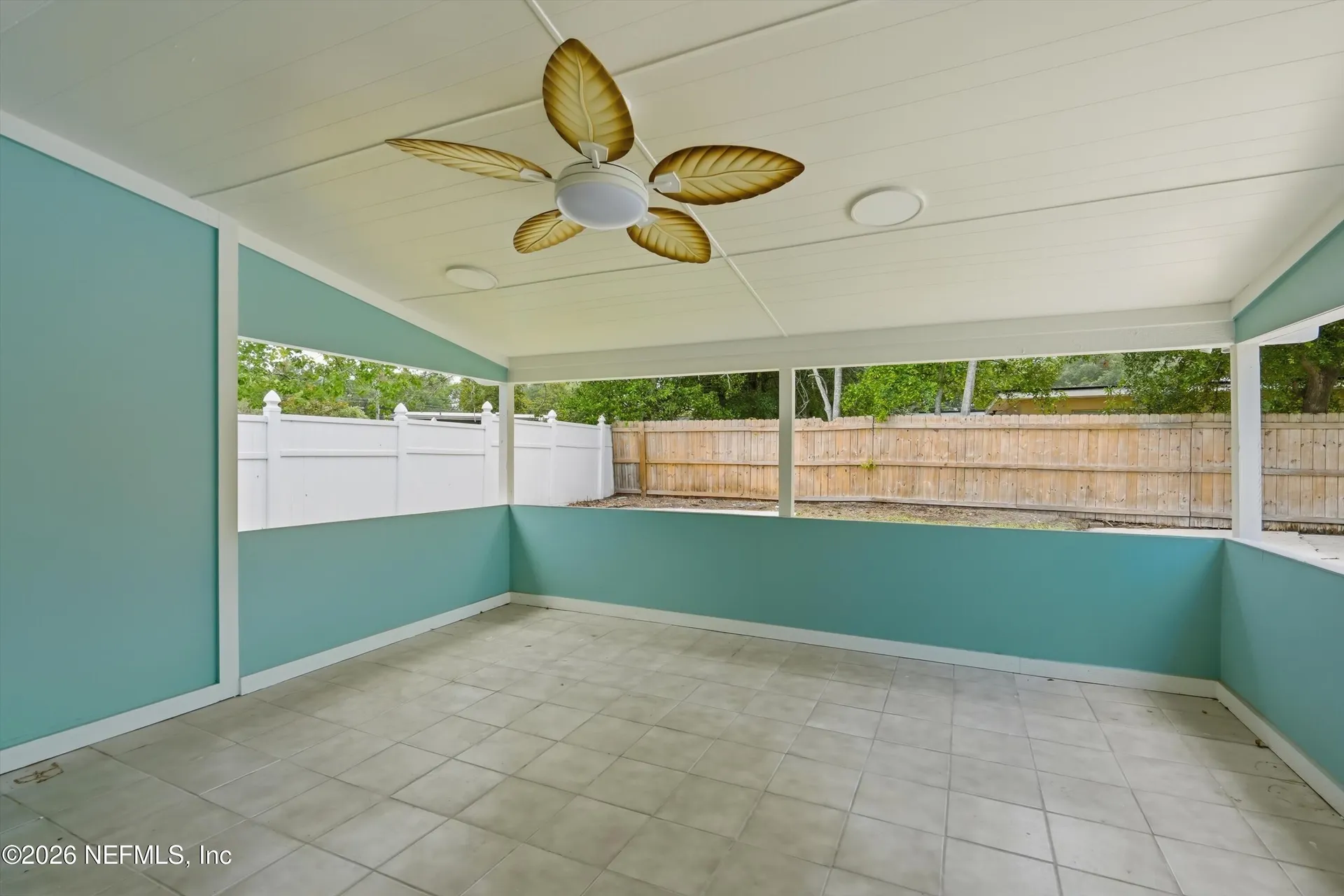 2234 La Valle Drive Jacksonville FL 32210