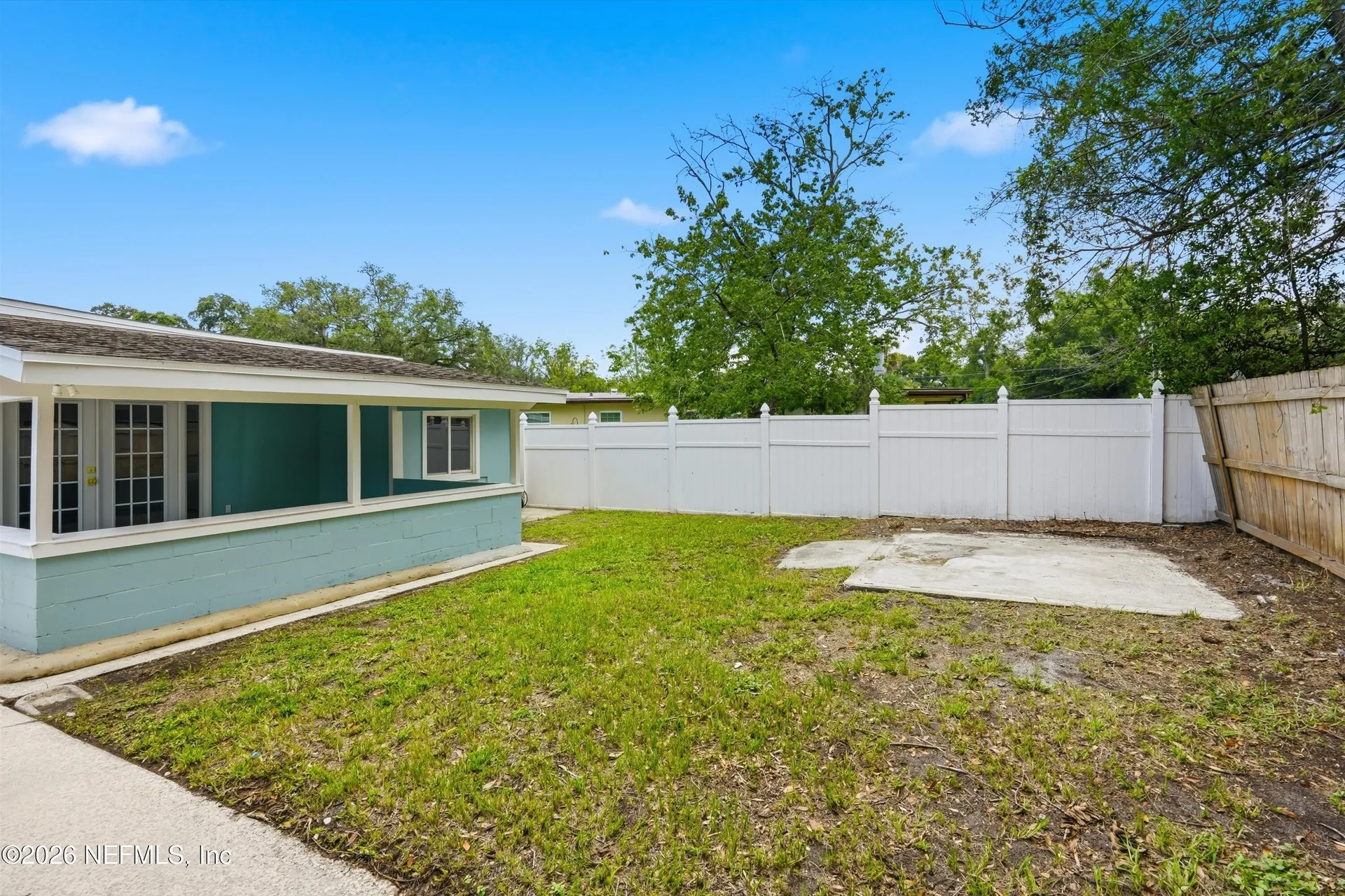 2234 La Valle Drive Jacksonville FL 32210