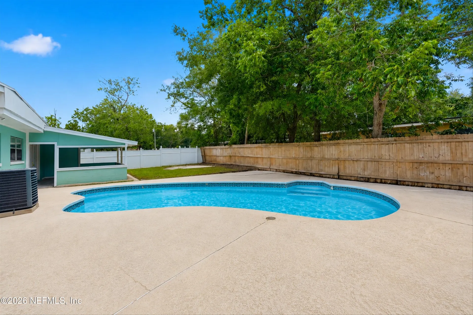 2234 La Valle Drive Jacksonville FL 32210