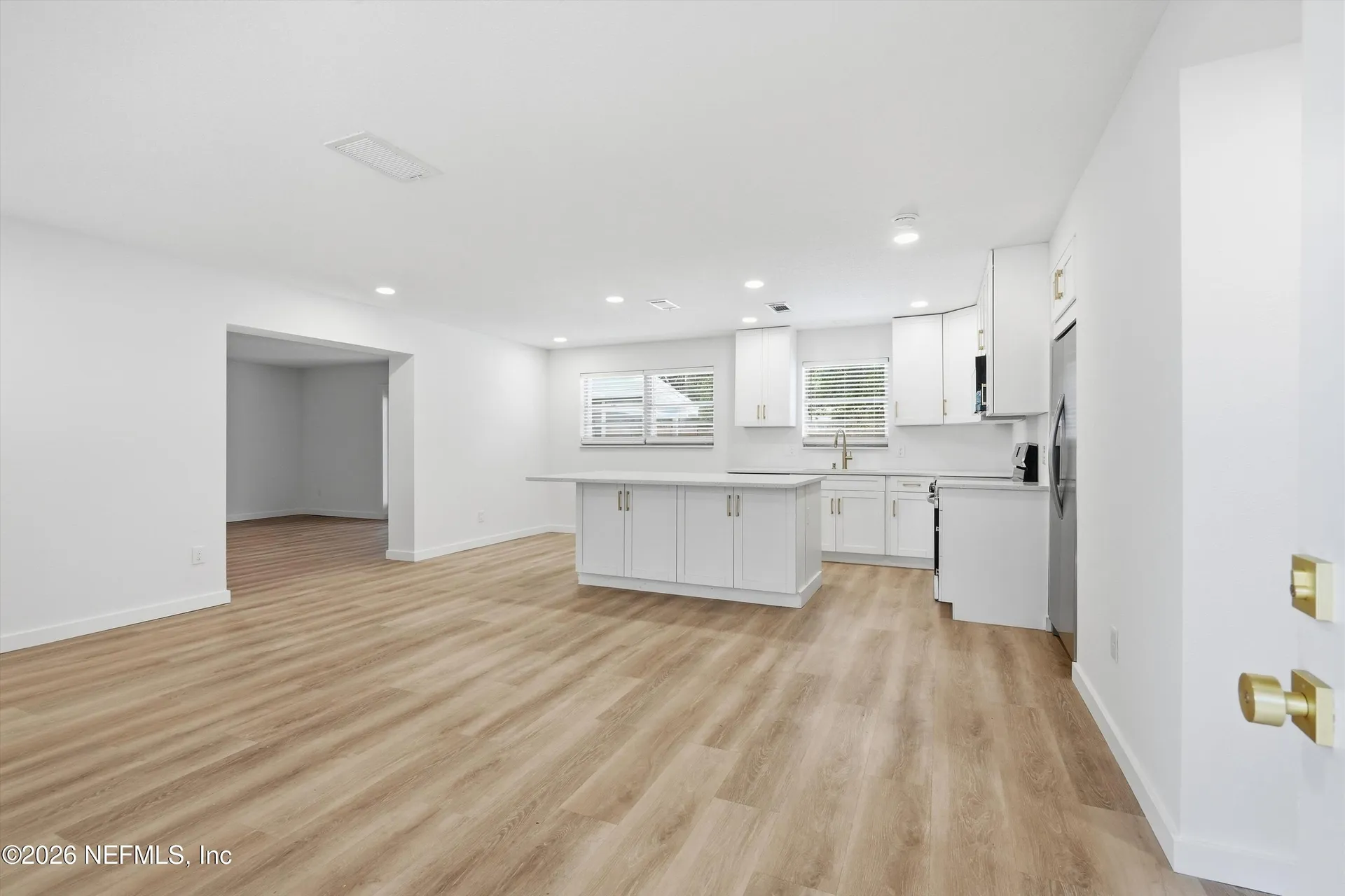 2234 La Valle Drive Jacksonville FL 32210