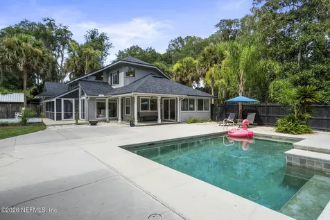 2352 State Road 13 N St. Johns FL 32259