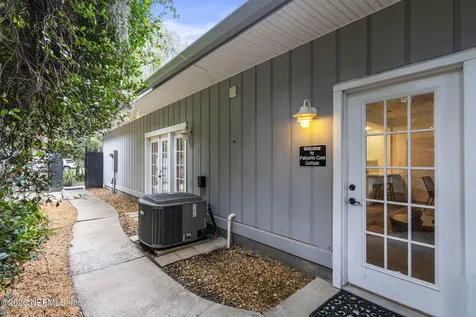 2352 State Road 13 N St. Johns FL 32259
