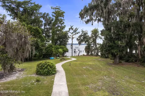 2352 State Road 13 N St. Johns FL 32259