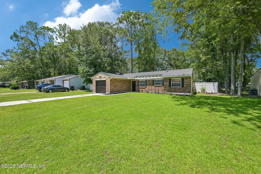 2702 Pinewood Boulevard N Middleburg FL 32068